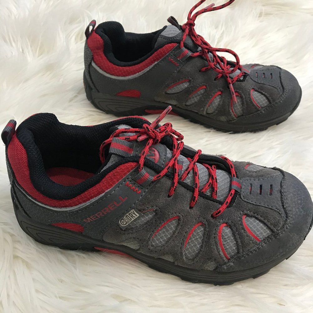 Boys Merrell Trail shoes 2